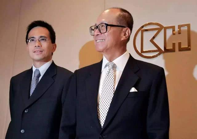 香港樓價(jià)連續(xù)5周下跌，李嘉誠這幾年提前套現(xiàn)千億，確實(shí)目光驚人
